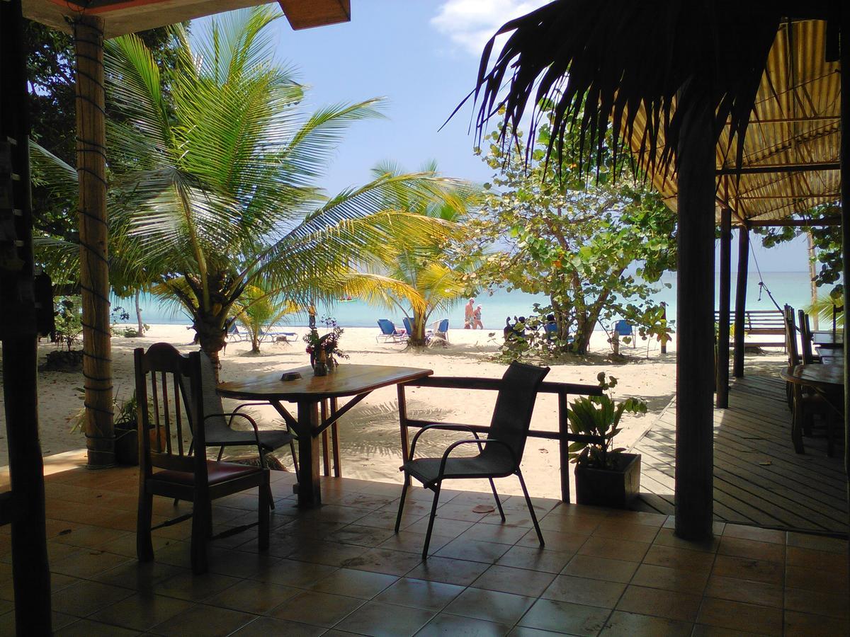 Whistling Bird Hotell Negril Eksteriør bilde